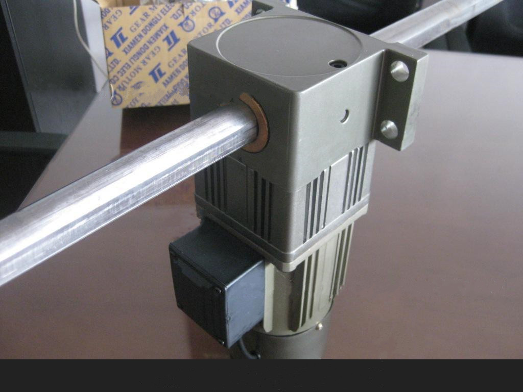 東歷直線(xiàn)推桿電機(jī)